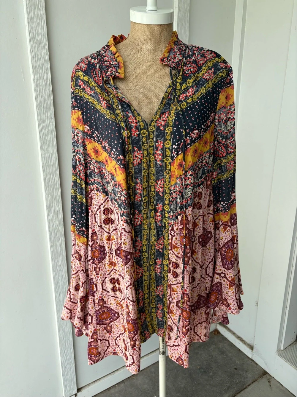 ALTAR'D STATE  Bell Sleeve Paisley Tunic Dress  Medium